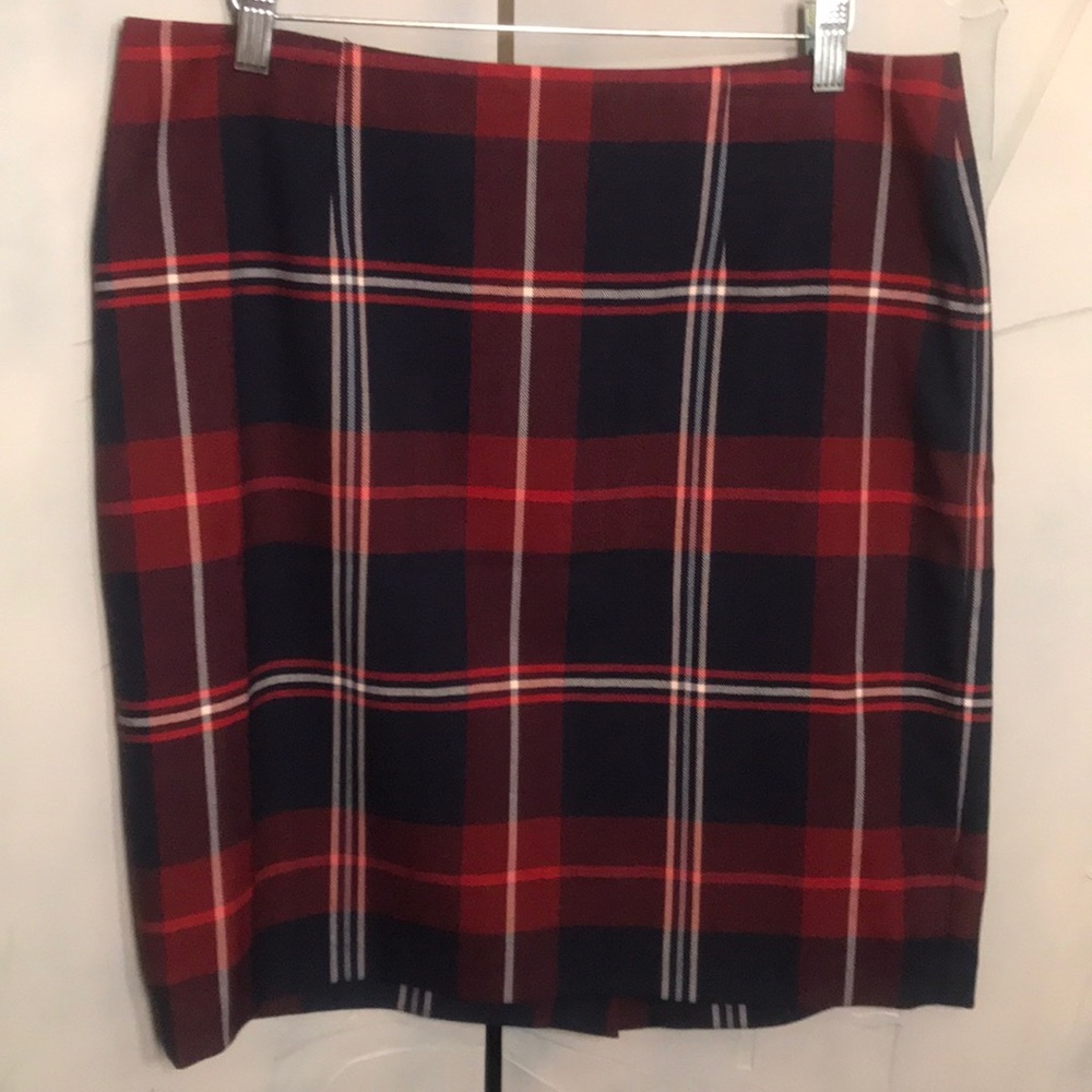 Tommy Hilfiger plaid skirt size 12